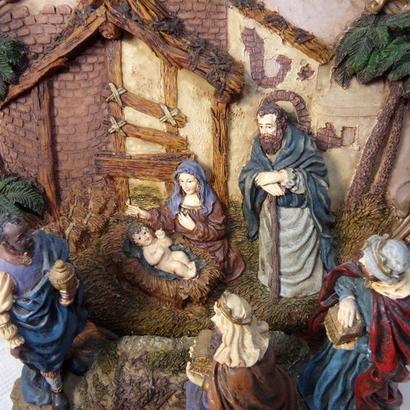 Christmas Ceramic Nativity Mary Joseph Jesus and the three king's TWO Piece. - Picture 2 of 16